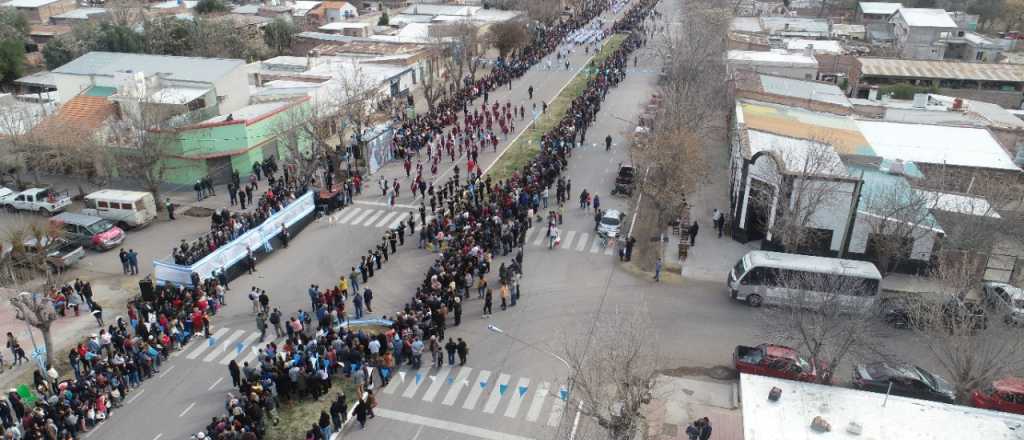 Volvió el desfile de Monte Comán a San Rafael