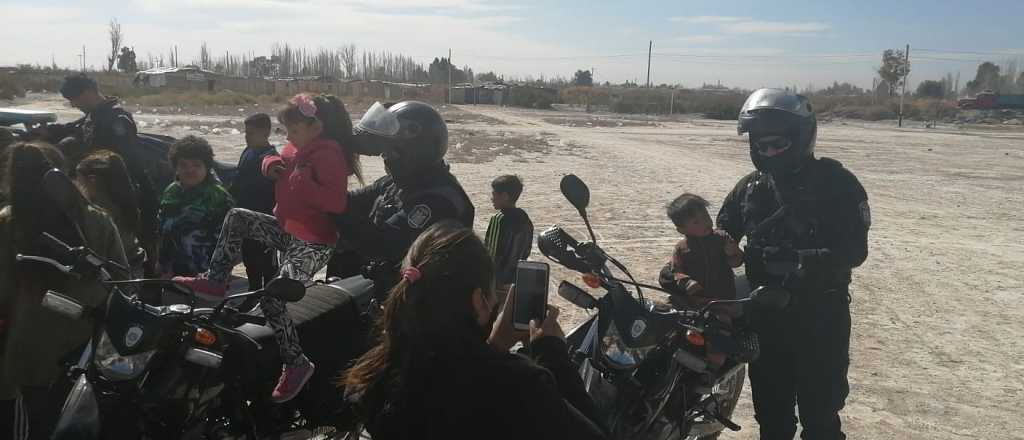 Policías de Guaymallén festejaron el Día de la Niñez en un merendero