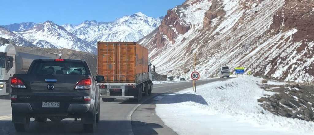 Caos, contradicciones y desorganización para cruzar a Chile