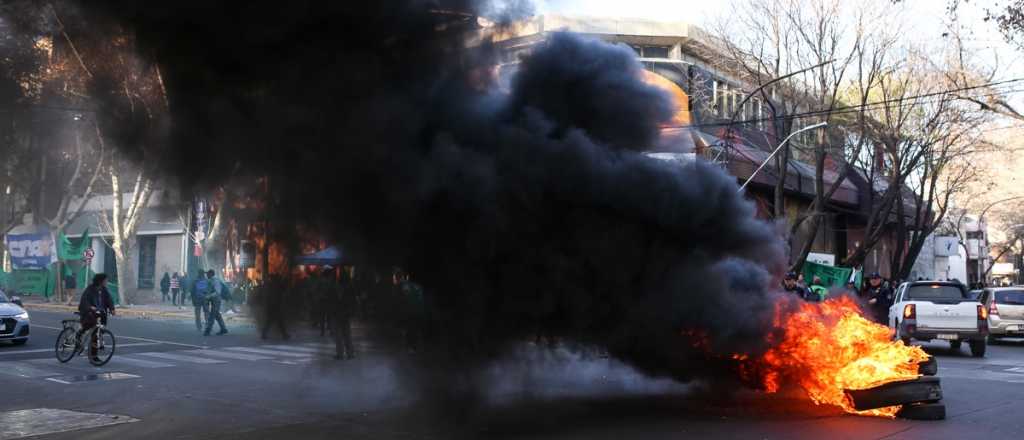 Tensión: temen ola de escraches y cortes de calles y rutas de ATE