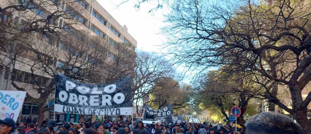 Este lunes transitar por el centro de Mendoza será un "infierno"