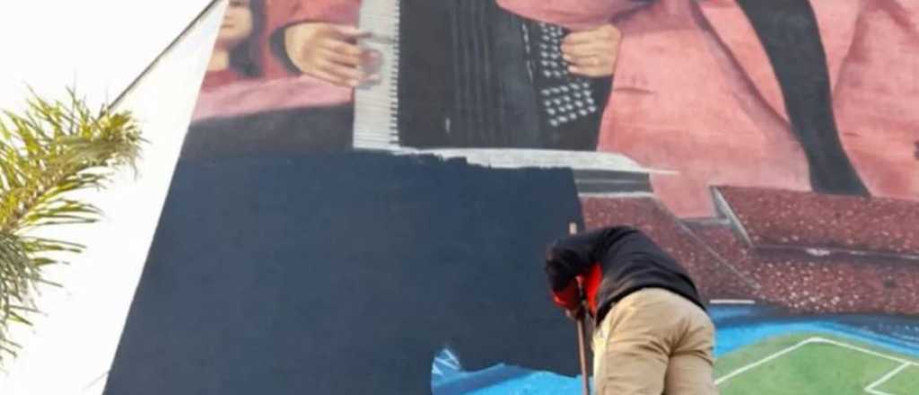 La bronca en Colón por la que mandaron a tapar el mural de Los Palmeras