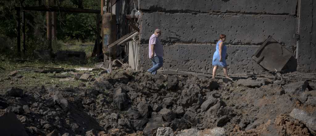 Letal bombardeo ruso a una estación de trenes de Ucrania