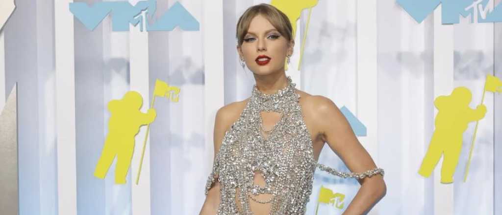 Taylor Swift sorprende a sus fans al anunciar el lanzamiento de su disco