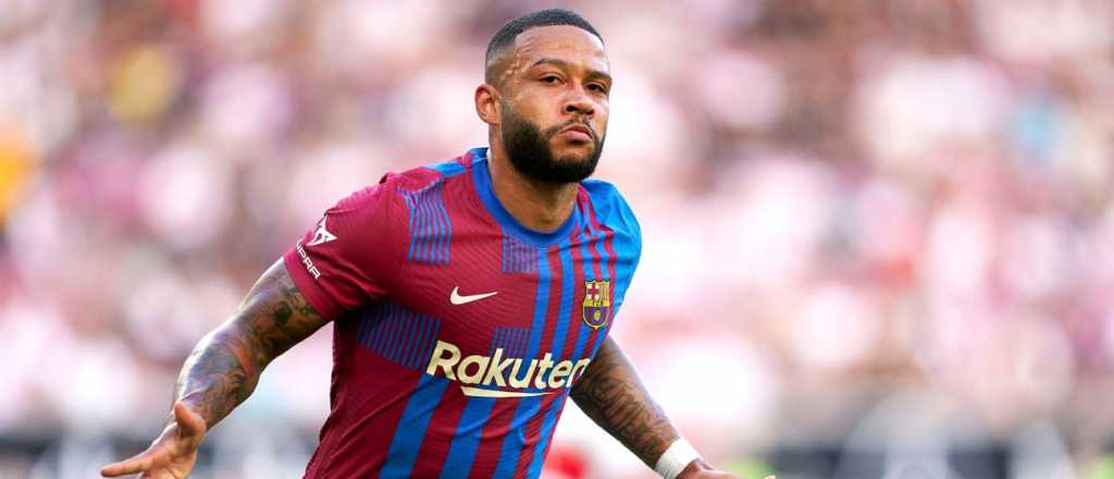 Memphis Depay anunció que se quedará en Barcelona