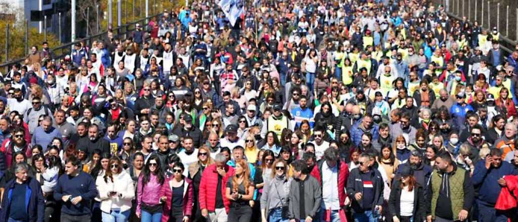 Varias provincias marcharon en repudio al atentado contra Cristina Kirchner