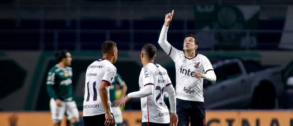 Atlético Paranaense es el primer finalista de la Copa