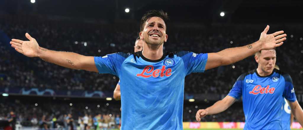 Napoli dio el batacazo ante Liverpool con un emotivo gol de Simeone