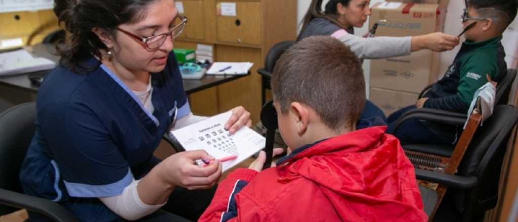 Por movimientos oculares, estudiarán cómo leen los niños de Mendoza