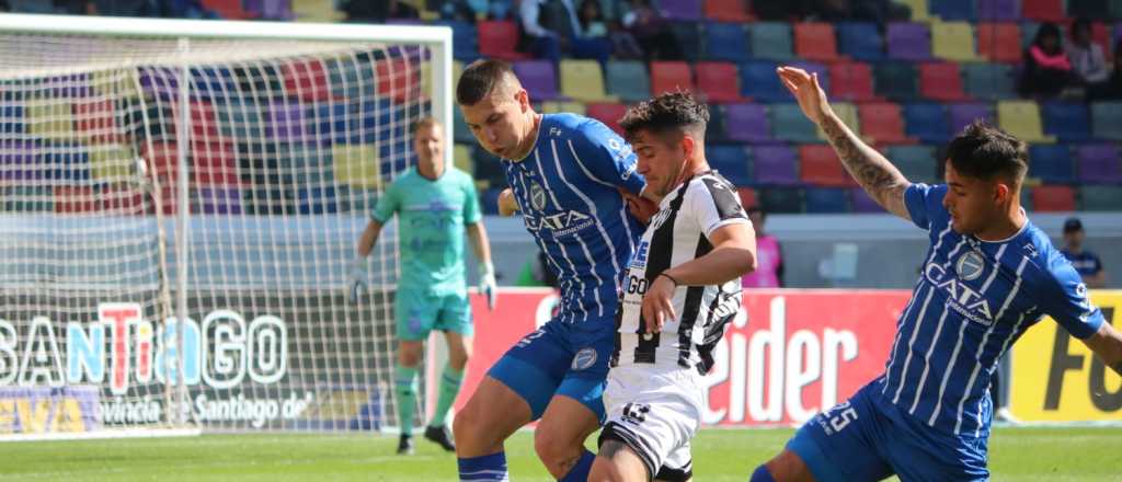 Godoy Cruz fue una sombra, cayó goleado y dejó pasar una gran chance