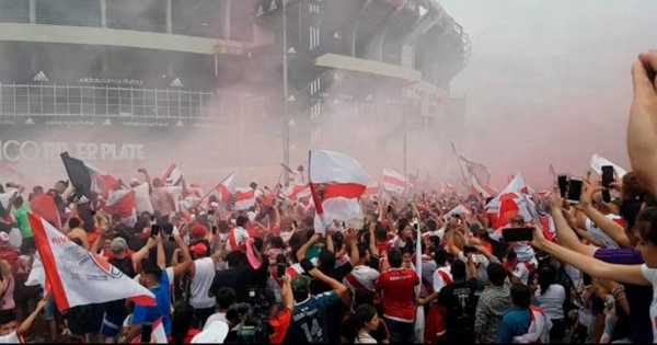 Los Hinchas De River Despedirán Al Plantel Con Un Banderazo Mendoza Post 0041