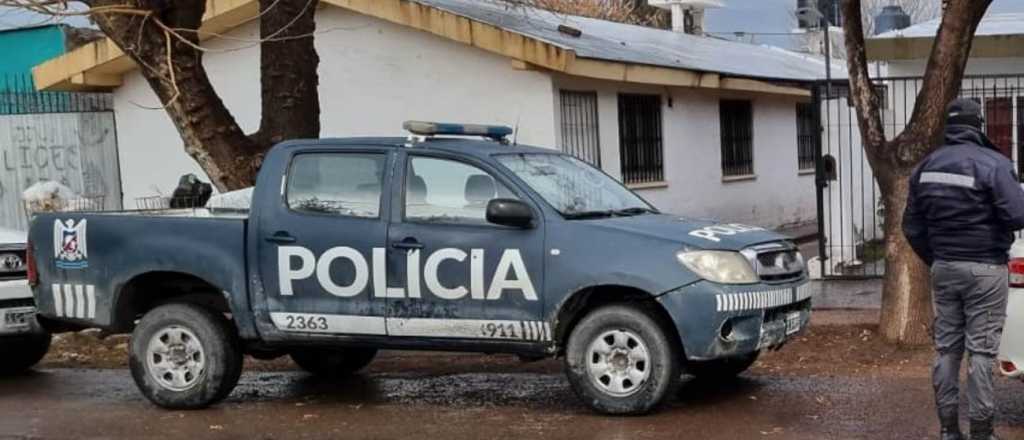 Balearon a un joven de 18 años mientras esperaba el micro en Godoy Cruz