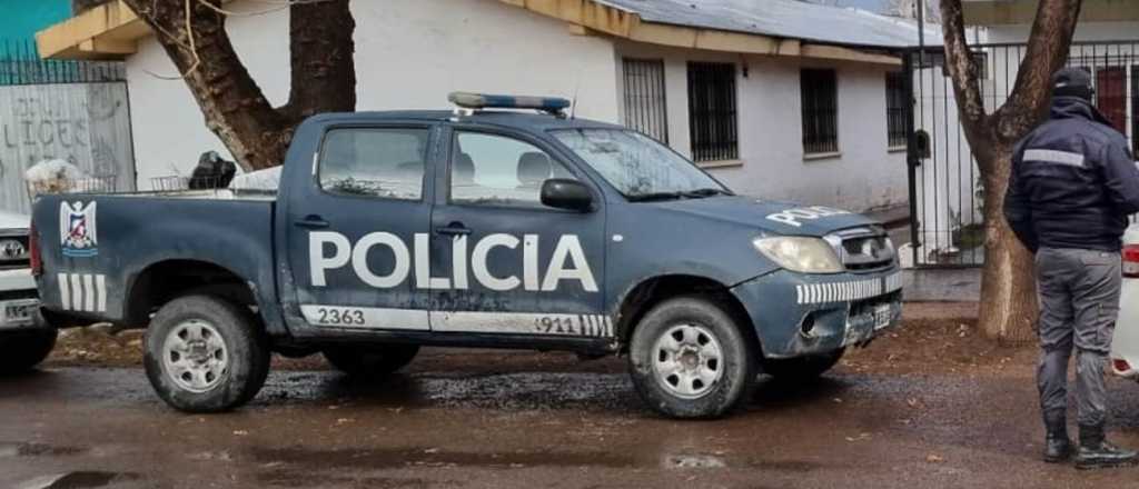 Balearon a un joven de 18 años mientras esperaba el micro en Godoy Cruz