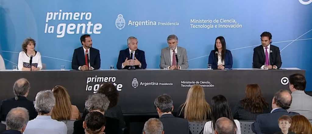 Alberto negó recortes y anunció 500 mil millones a Ciencia y Tecnología