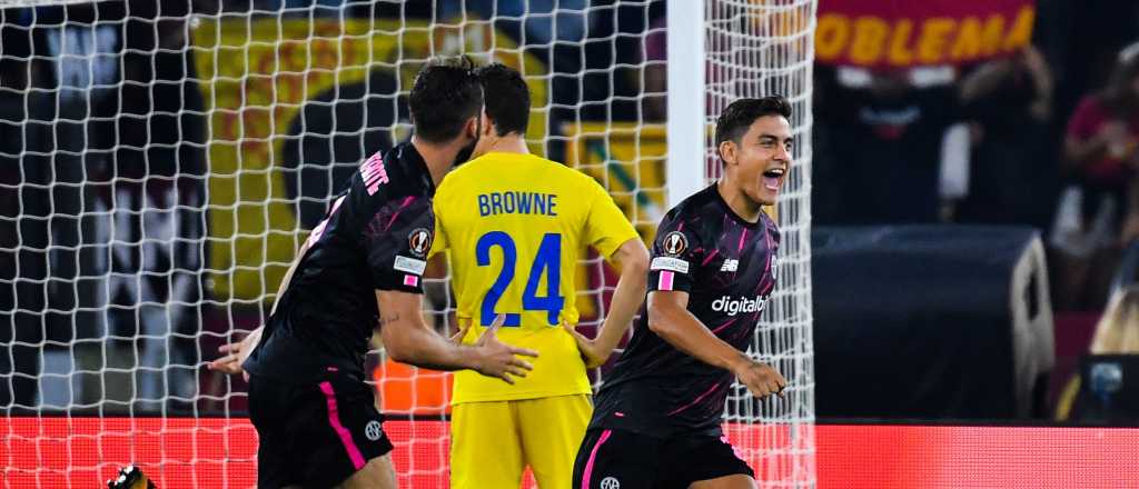 Video: Dybala entró, metió un golazo y encaminó la goleada de la Roma