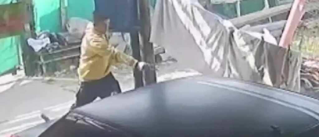 Video: padre e hijo mataron a golpes y balazos a un familiar 