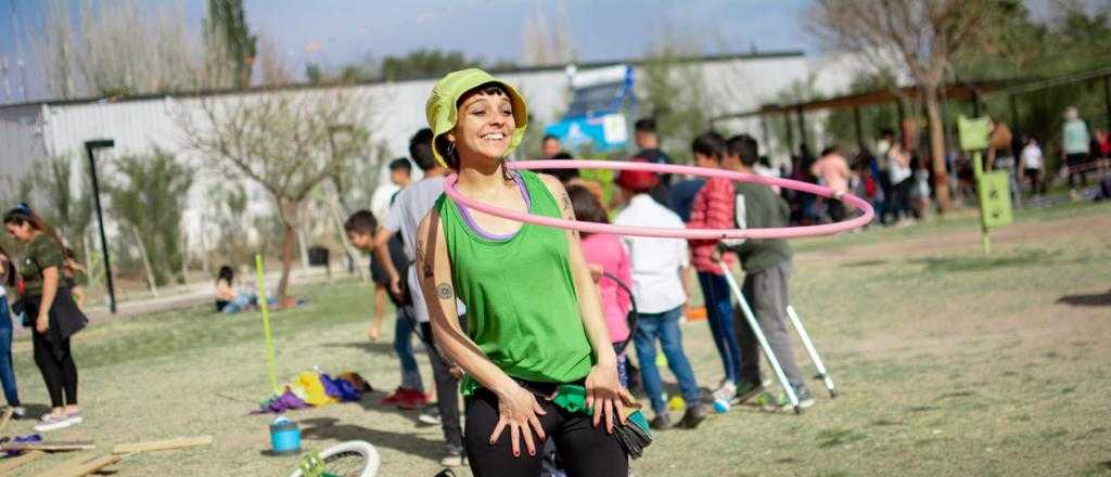 Lavalle celebró la primavera con cientos de jóvenes en el Parque Nativo