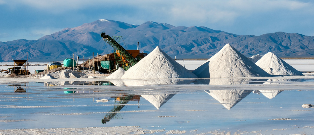 El precio del litio subió casi un 400% y hay expectativas en Argentina