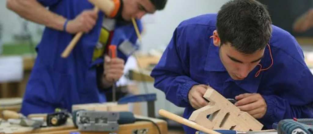 El programa Enlace de Mendoza ya entrenó a más de 11.000 jóvenes