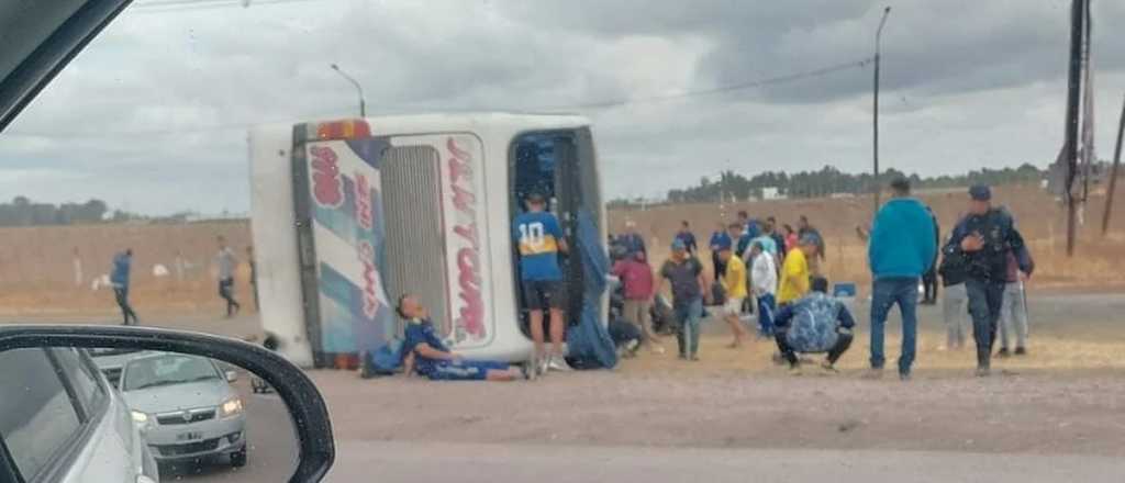 El colectivo con hinchas de Boca accidentado  tenía cubiertas "peladas"