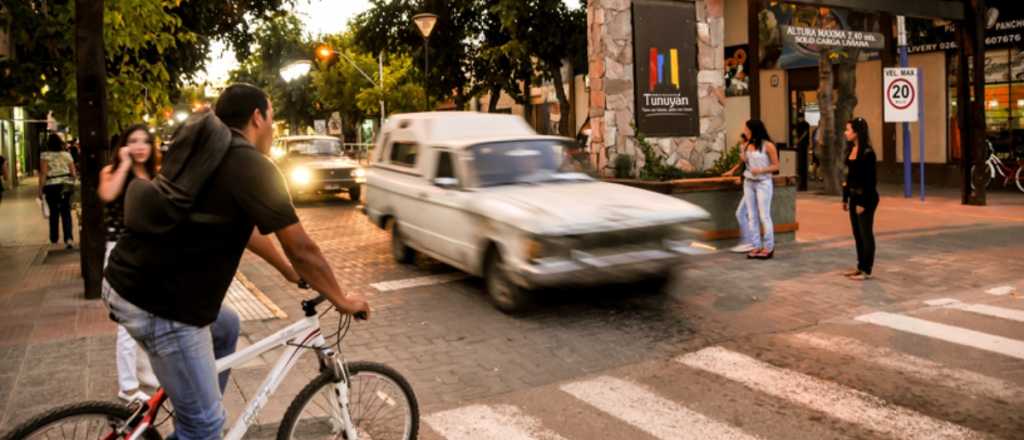 En Tunuyán denuncian una campaña sexista de una empresa