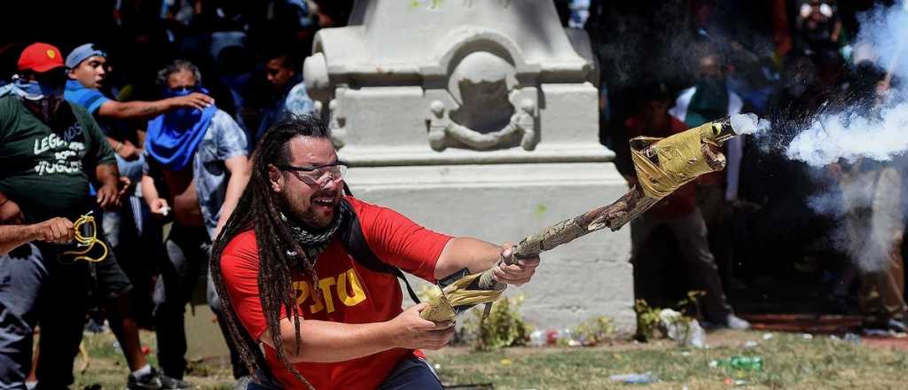 El "Gordo del Mortero" a los chicos que toman colegios: "Fuerza con su lucha"