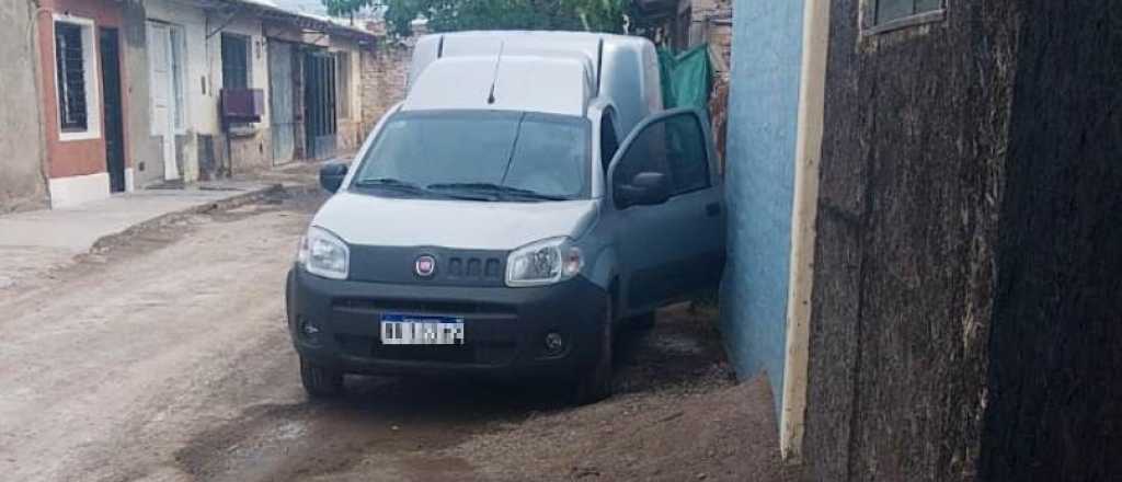 Le robaron la camioneta con mercadería a un laburante de Las Heras