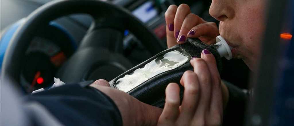 Un policía fue desafectado por hacer controles de alcoholemia, ebrio