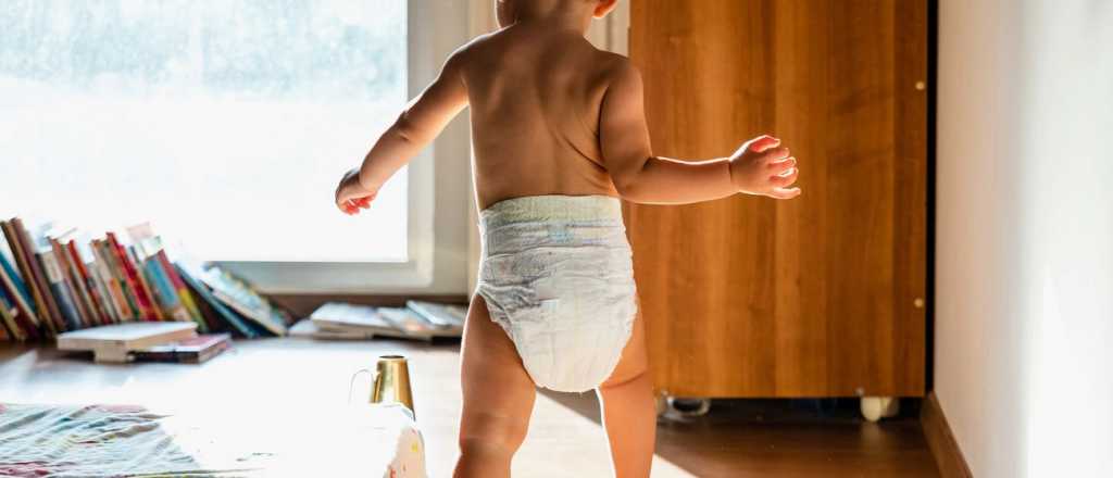 Cómo saber si un niño está listo para dejar los pañales