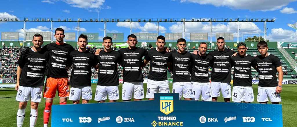 Remera negra y duro mensaje de los jugadores de Gimnasia tras la represión