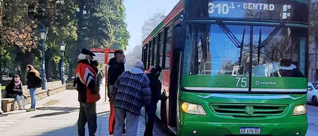 Paro de UTA: los micros en Mendoza funcionan con normalidad