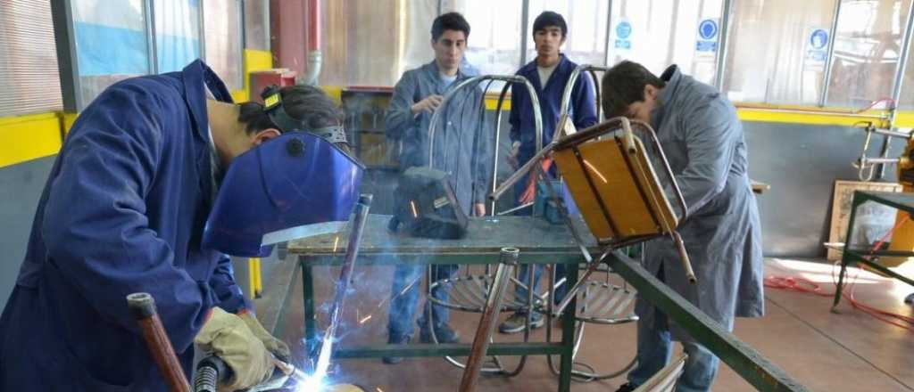 Mendoza: días de clases para escuelas artísticas, técnicas, CEBJA y CENS