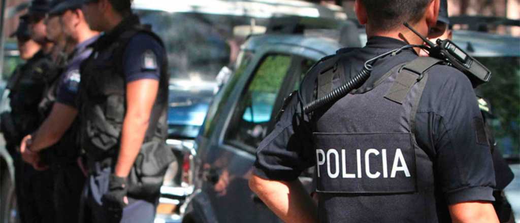 Pactó una cita en Godoy Cruz con una mujer y le robaron el auto