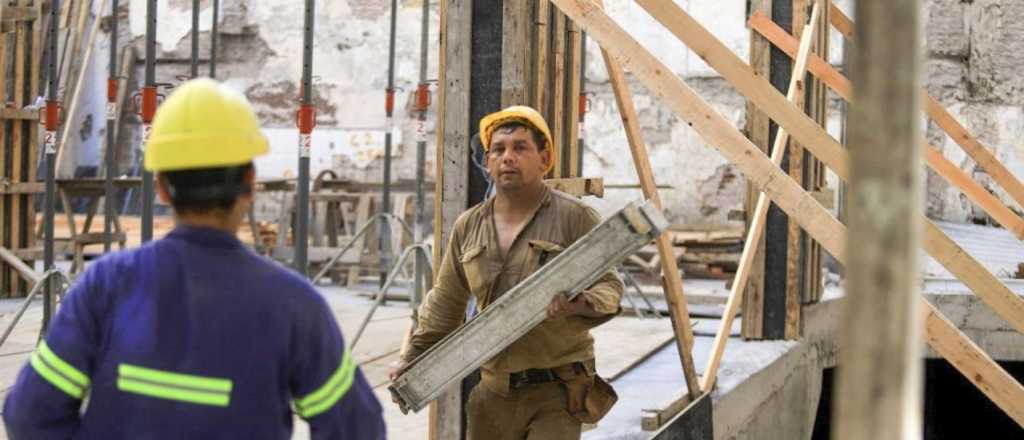 En noviembre repuntaron la producción industrial y la construcción