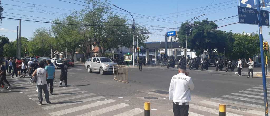 La violencia dijo presente: incidentes y detenidos en la previa del clásico