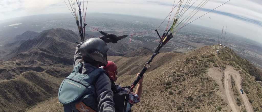 Se tiró en parapente en El Manzano, cayó y resultó lesionado