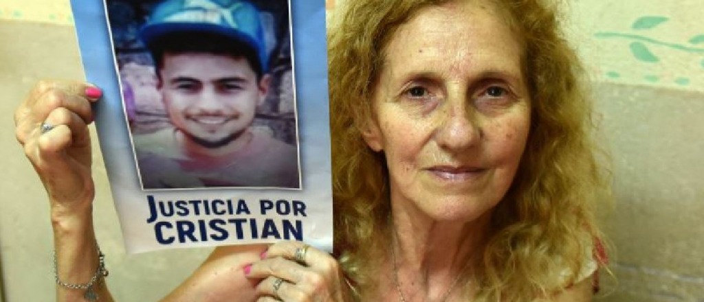 Mataron a un chico, la mamá de la víctima los perdonó y no irán presos