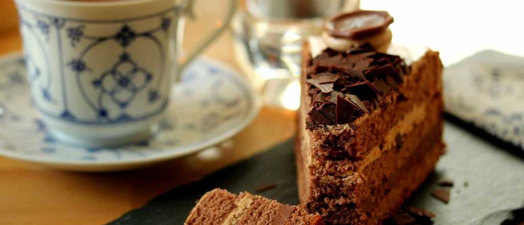 Postres fáciles: torta de chocolate en 5 minutos y en microondas