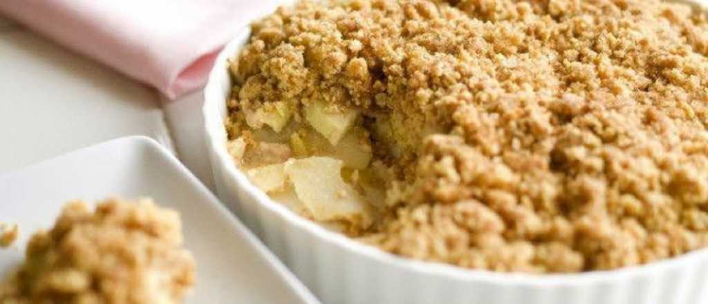 Cómo preparar el más rico crumble de manzana con avena 