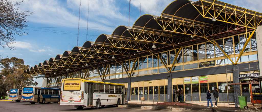 Una mujer de 72 años falleció en la terminal de San Martín