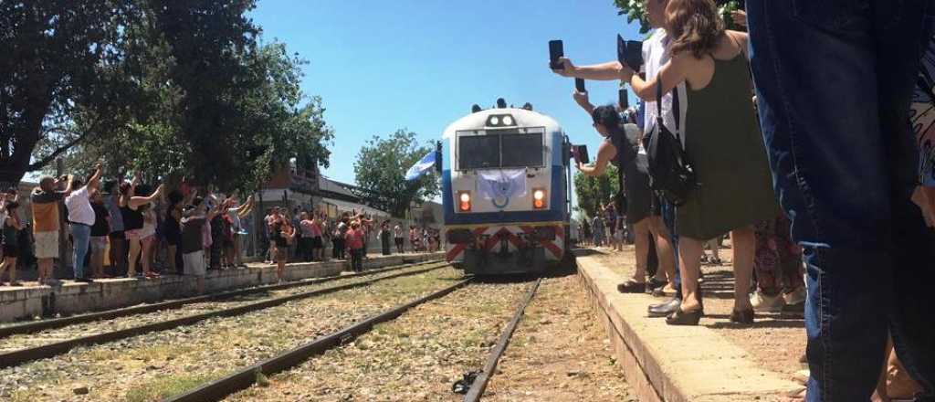 Video: tras 30 años, el tren de pasajeros volvió a Mendoza