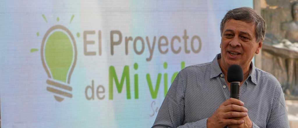 Orozco comprará y repartirá 15 mil bolsones de comida antes de las elecciones