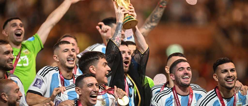 Video: así levantó Messi la Copa Mundial
