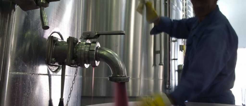 En Mendoza hay vino para cubrir la demanda interna y externa hasta junio