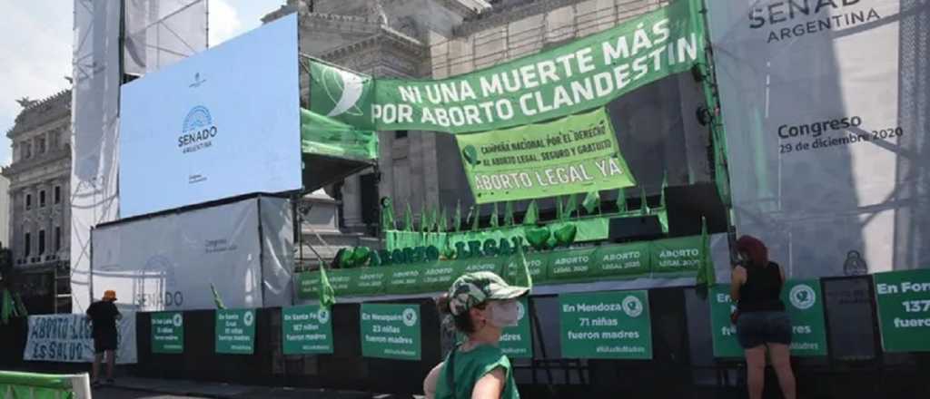 Médico condenado por un aborto a una prostituta violada, absuelto