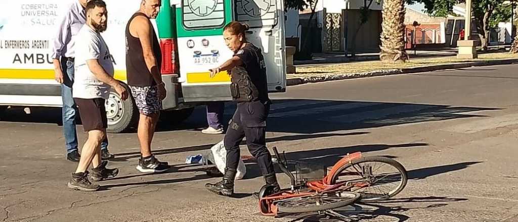 Una ciclista cruzó en rojo y murió atropellada en Alvear