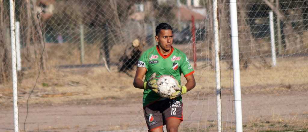 Dolor en el fútbol mendocino por la muerte de un joven arquero de Maipú