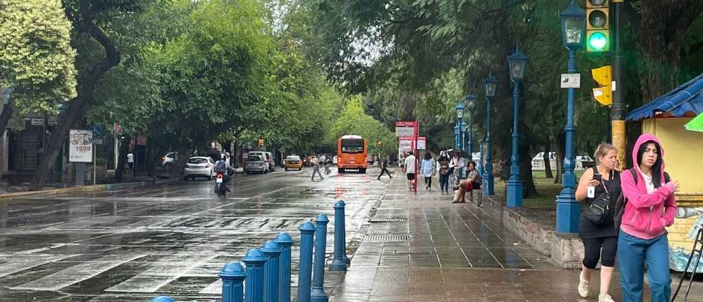 Empieza una semana muy calurosa y húmeda con alerta por tormentas