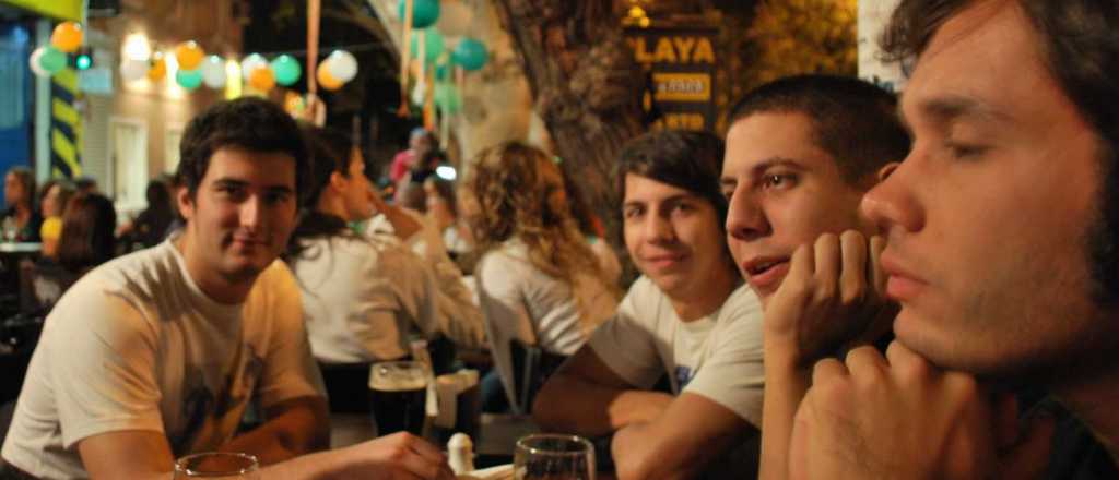 Cómo pega la crisis en los bares mendocinos