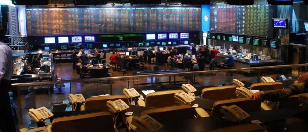 Los bonos caen hasta 5% luego del anuncio de recompra que hizo Massa